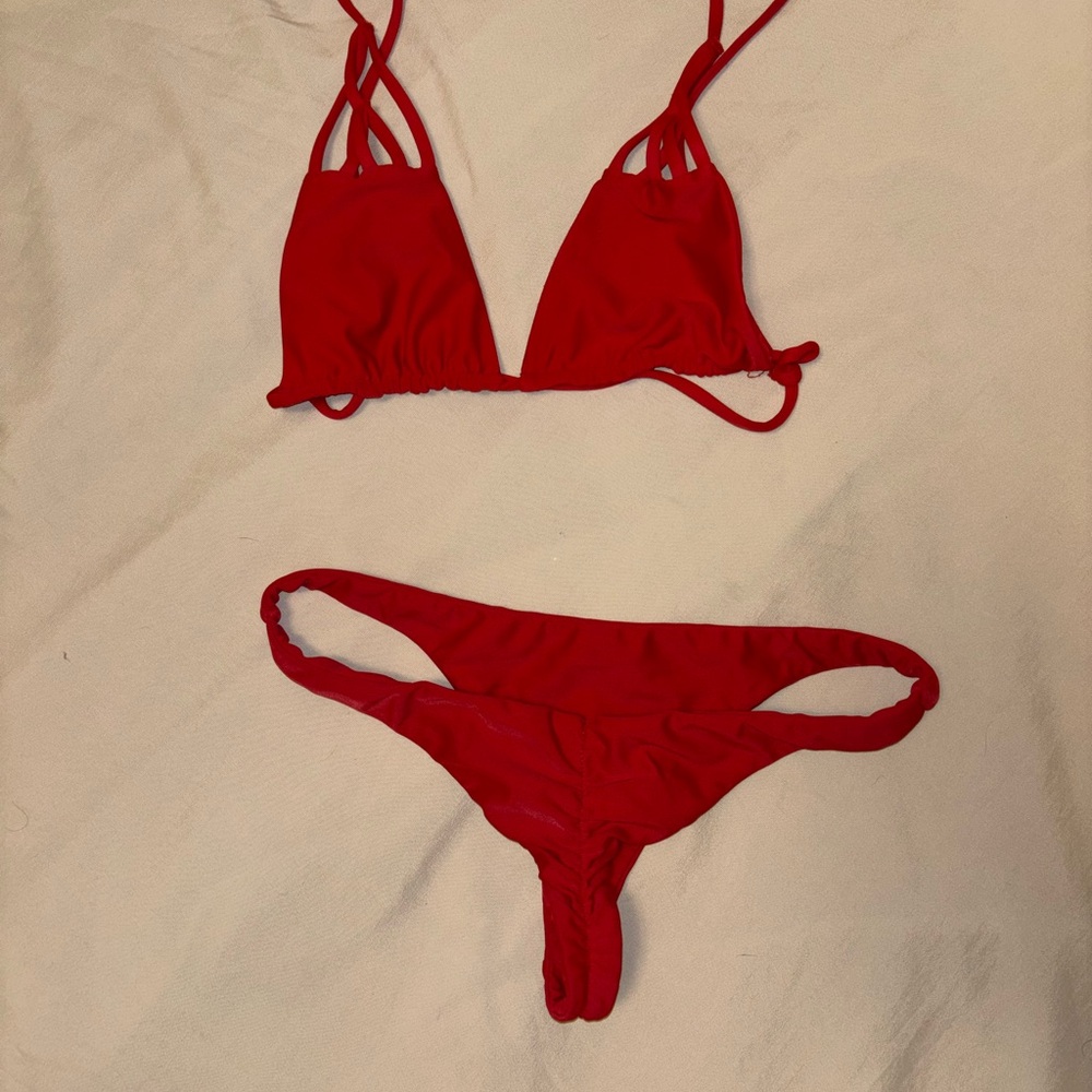 Red Benoa Set - Picture 2 of 2